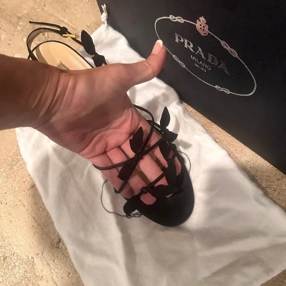 Prada Calzature Donna Camoscio Foglia Black Strappy Heels - Picture 3 of 15